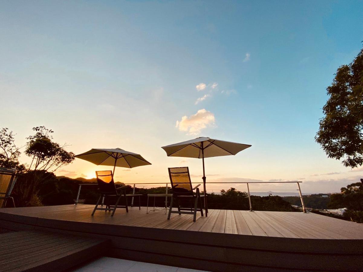 Motobu Terrace Villa ภายนอก รูปภาพ